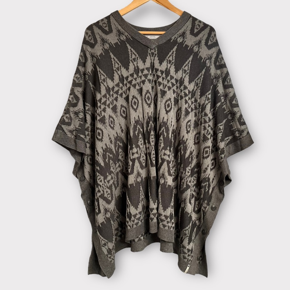 Woolrich Textured Southwestern Print Poncho M/L